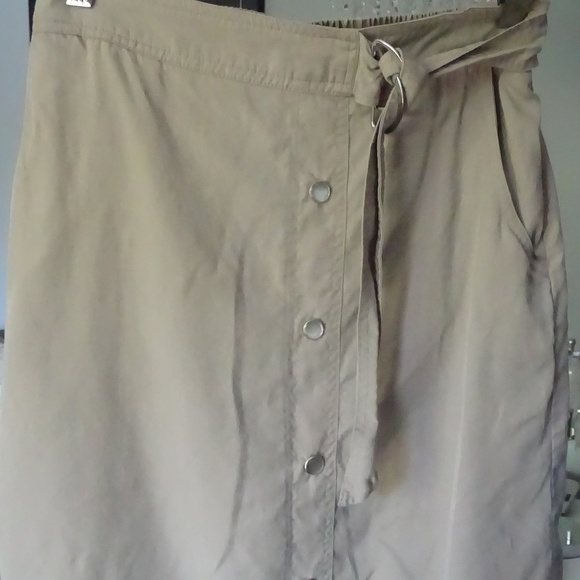 RENUAR SKIRT - Picture 1 of 1